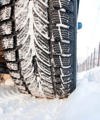 winter-reifen.jpg?b=1&s=170x170&k=20&c=R0orBFMp2T5AL2vp00p64NaqEpXBw1JDpPfhgFvOads=