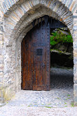 castle-entfernt.jpg?b=1&s=170x170&k=20&c=fE4MVj3os43YxHAUkbC8-zEjQ46dAML3XdkMqU9wxJ4=