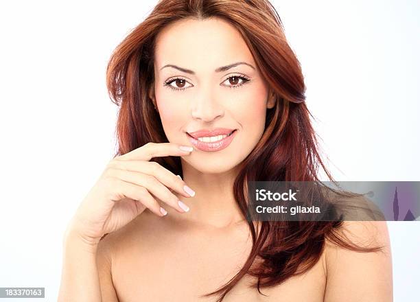 Photo libre de droit de Belle Femme Aux Cheveux Rouge banque d'images et plus d'images libres de droit de 30-34 ans - 30-34 ans, Adulte, Adulte d'âge moyen