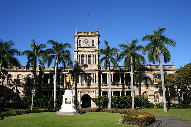 istock Judiciary Building of downtown Honolulu 183370624