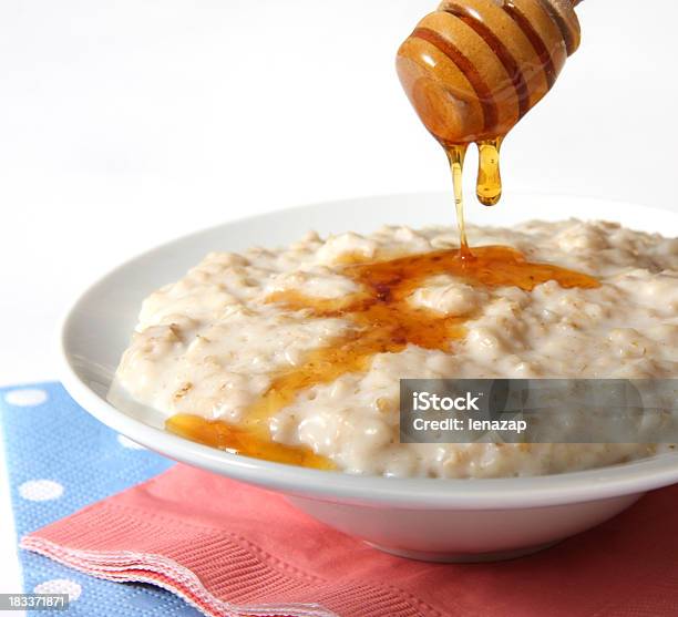 Avena Y Miel Foto de stock y más banco de imágenes de Comida sana - Comida sana, Comidas y bebidas, Desayuno