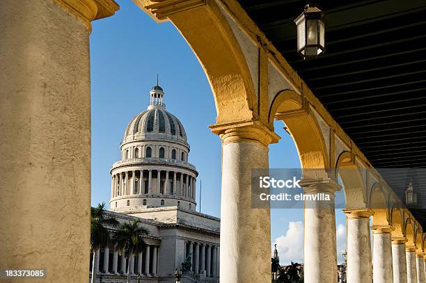Capitolio Nacional In Havanna Stockfoto und mehr Bilder von Außenaufnahme von Gebäuden - Außenaufnahme von Gebäuden, Havanna, Bauwerk