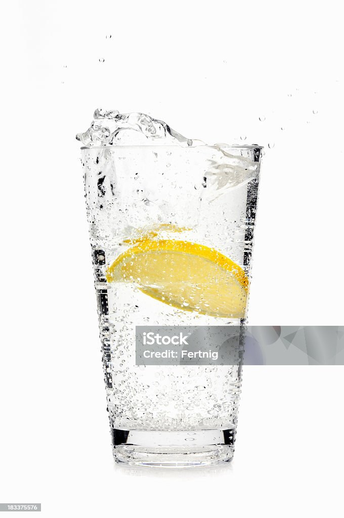 Fatia de Limão na água de soda salpicar - Royalty-free Água gaseificada Foto de stock
