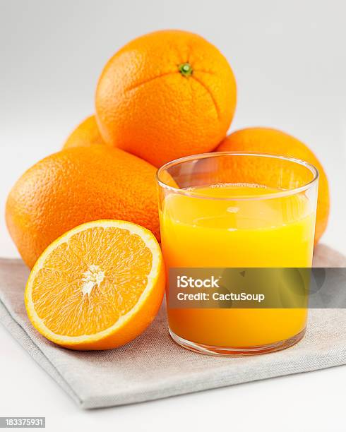 Orange Orangensaft Stockfoto und mehr Bilder von Alkoholfreies Getränk - Alkoholfreies Getränk, Bauwerk, Beleuchtet