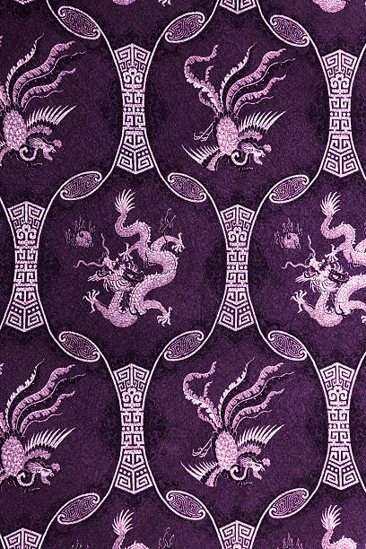 viola motivo di drago - asian culture dragon textile symbol foto e immagini stock