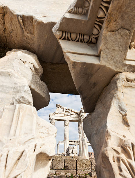 istock Pergamon Ruins In Bergama, Turkey 183376697