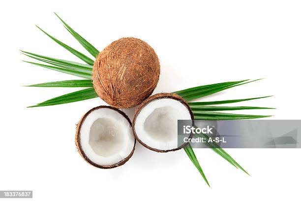 Coconuts — стоковые фотографии и другие картинки Кокос - Кокос, Верхний ракурс, Лист