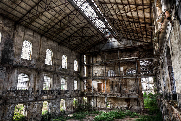 istock Abandoned Old Ruined Factory Urban Exploration 183377536