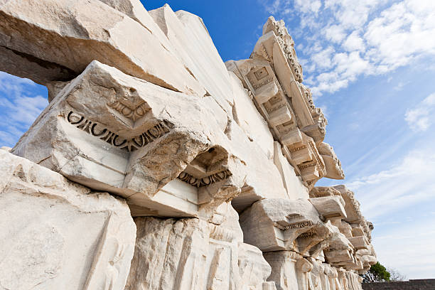 istock Pergamon Ruins In Bergama, Turkey 183377538