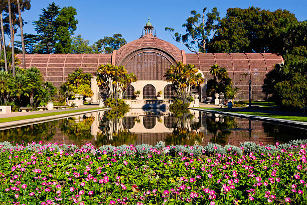 istock Cottage reflected in a lake, Balboa Park, San Diego 183380557