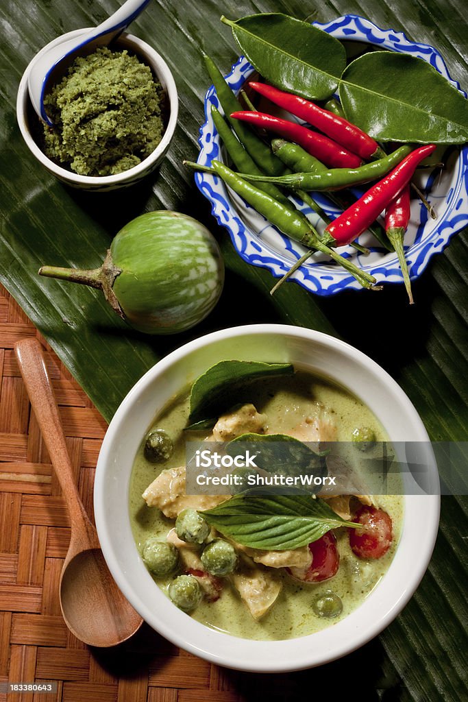 Тайский зеленый карри с курицей - Стоковые фото Культура Таиланда роялти-фри