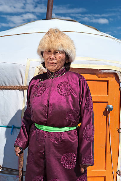istock Mongolian woman in national clothing 183380647