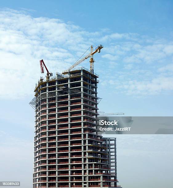 Construcción Foto de stock y más banco de imágenes de Aire libre - Aire libre, Alto - Descripción física, Aparcamiento de Varios Pisos