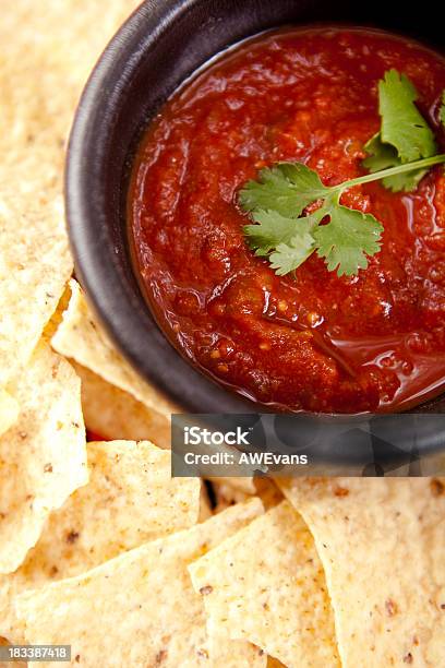 Chips E Salsa - Fotografie stock e altre immagini di Antipasto - Antipasto, Cibi e bevande, Cibo