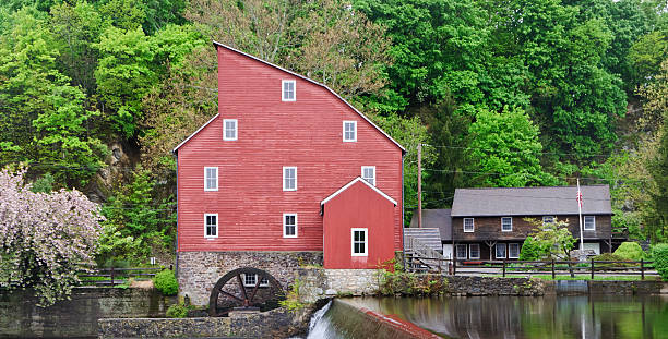 istock Waterfall at the Old red Mill 183387711