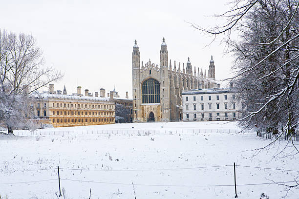 istock Kings College Chapel in the snow 183387927