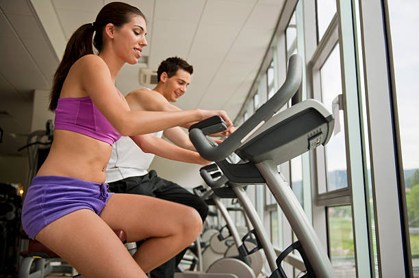 istock Young couple having fun in the gym 183406669