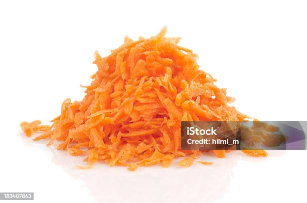 Тертая Моркови — стоковые фотографии и другие картинки Морковь - Морковь, Измельчённый, Тёртый