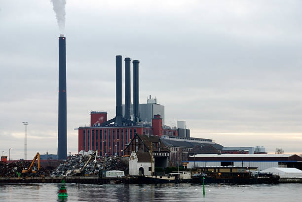 istock power plant and recyceling center 183408817
