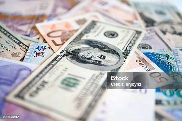 Иностранной Валюта — стоковые фотографии и другие картинки 50 евро - 50 евро, Без людей, Богатство
