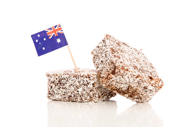 aussie lamingtons - lamingtons photos et images de collection