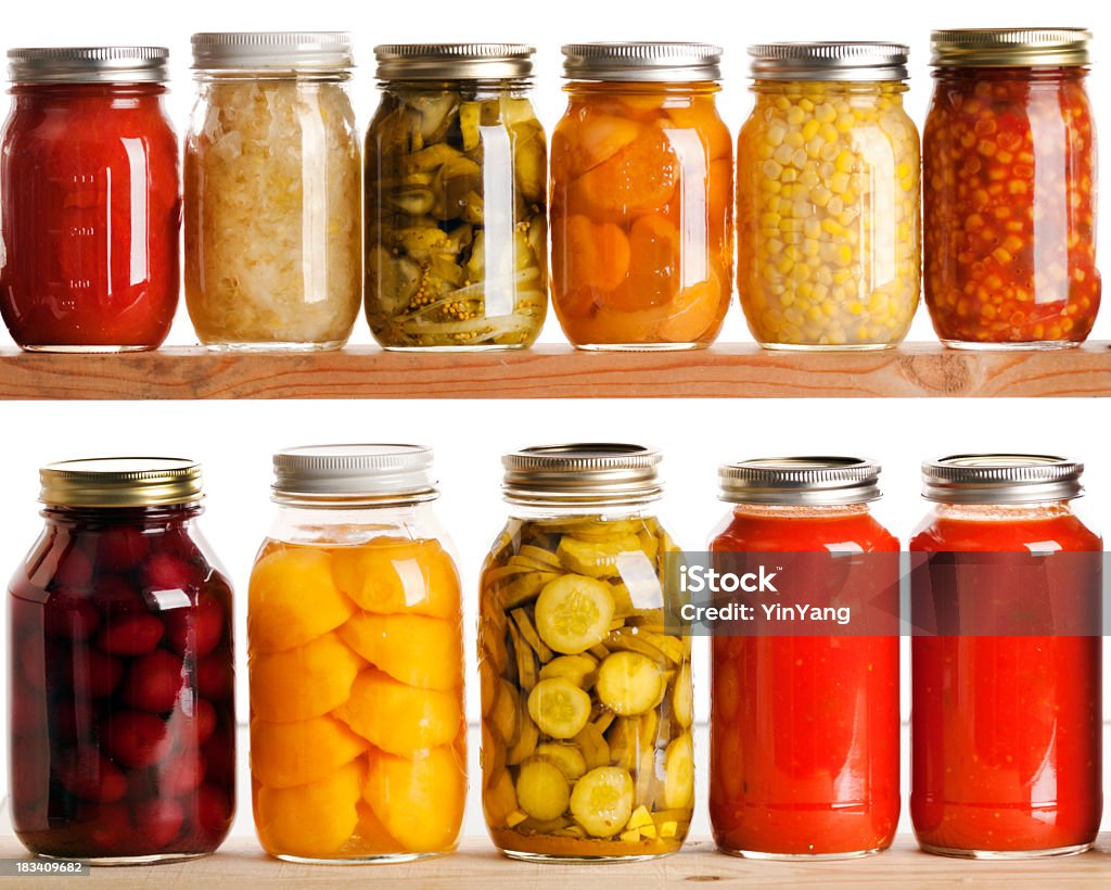 Casa Canning Jarros de outono colheita de produtos hortícolas e frutos conservação - Royalty-free Abundância Foto de stock