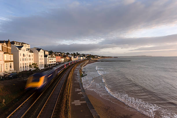 istock Train arriving at Dawlish station in Devon 183410184