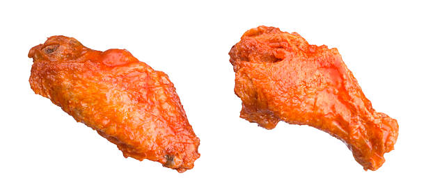 горячий крылышки - wing spicy chicken wings sauces chicken стоковые фото и изображения