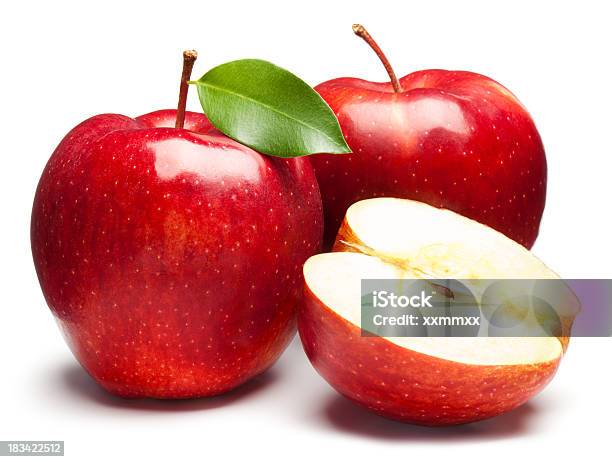 赤いリンゴを新鮮な白背景 - リンゴのストックフォトや画像を多数ご用意 - リンゴ, 白背景, 赤