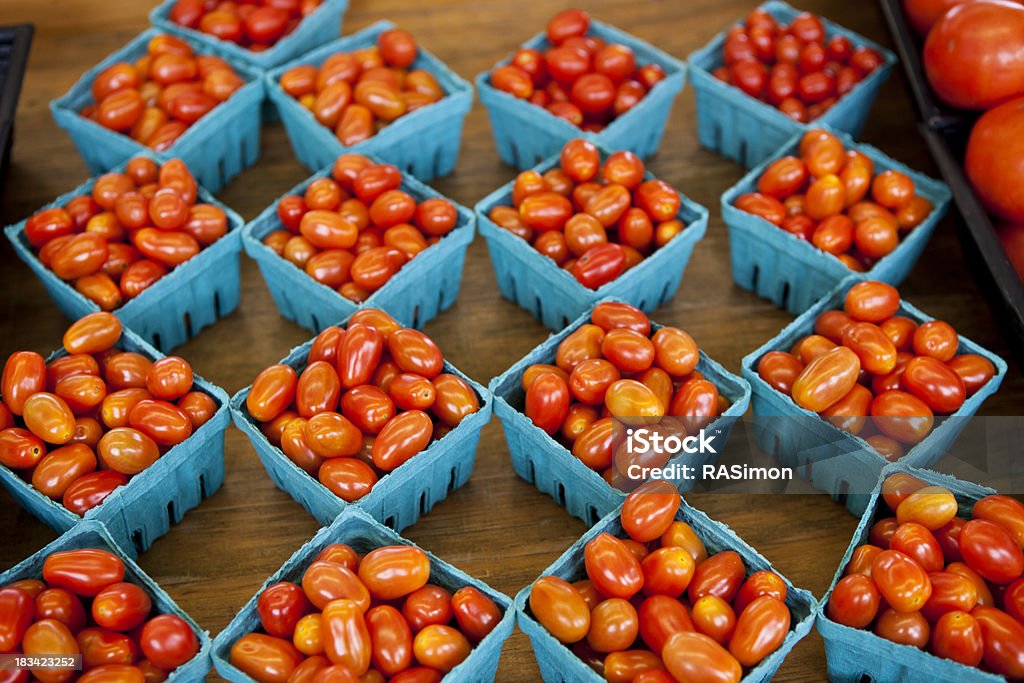 Uva Tomatos - Foto de stock de Agricultura royalty-free