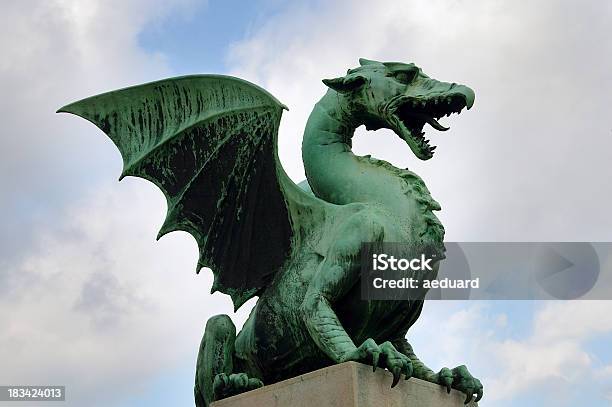 Dragon Statue Symbol Lublana Słowenia - zdjęcia stockowe i więcej obrazów Abstrakcja - Abstrakcja, Agresja, Architektura