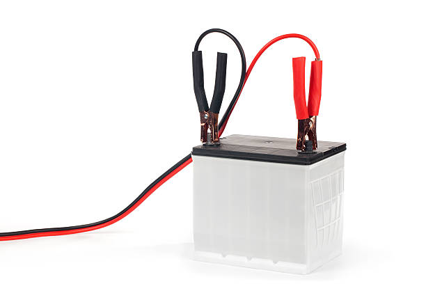 bateria com cabo elétrico com pinças - car battery imagens e fotografias de stock