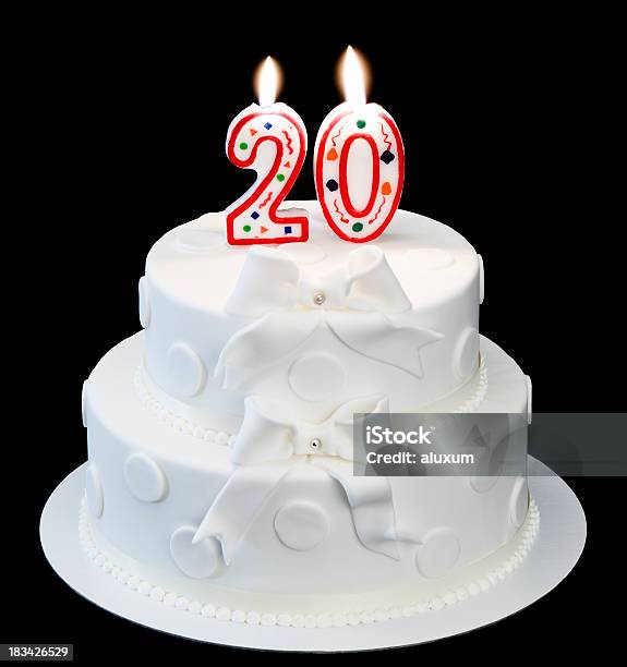 Photo libre de droit de 20 Ème Anniversaire banque d'images et plus d'images libres de droit de Gâteau d'anniversaire - Gâteau d'anniversaire, Nombre 20, Objet ou sujet détouré