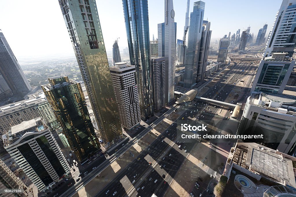 Dubai invierno por la mañana - Foto de stock de Autopista Sheikh Zayed libre de derechos