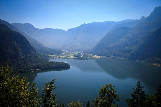 istock Lake Hallstatt, Austria 183427999