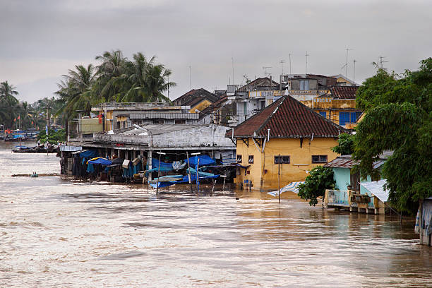 ngập lụt hội an - storms and floods in vietnam hình ảnh sẵn có, bức ảnh & hình ảnh trả phí bản quyền một lần