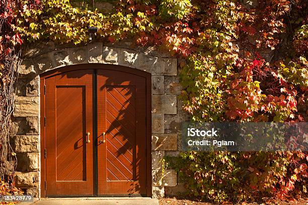 Vinha Porta De Entrada No Outono - Fotografias de stock e mais imagens de Vale de Napa - Vale de Napa, Outono, Condado de Sonoma