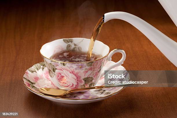 ティーカップとティーポット - 注ぐのストックフォトや画像を多数ご用意 - 注ぐ, 温かいお茶, 紅茶