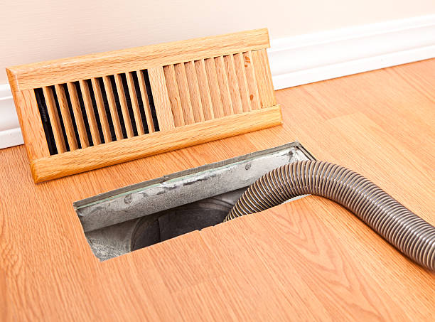 istock Professional Air Duct Cleaning 183430196