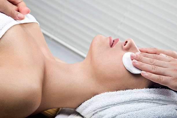 istock woman getting spa treatment 183430287