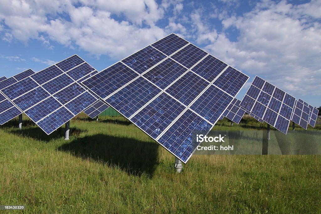 Usina de Energia solar - Foto de stock de Azul royalty-free