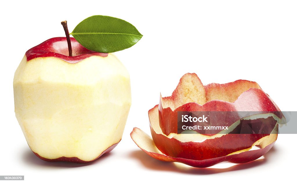 Peladas de manzana - Foto de stock de Manzana libre de derechos
