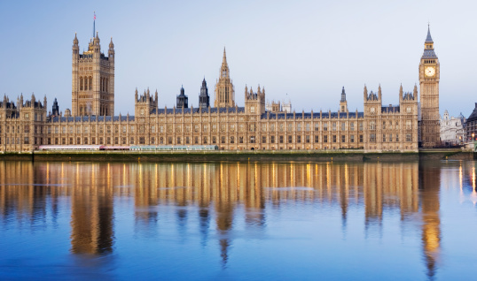 El Big Ben, el Palacio de Westminster en Londres photo