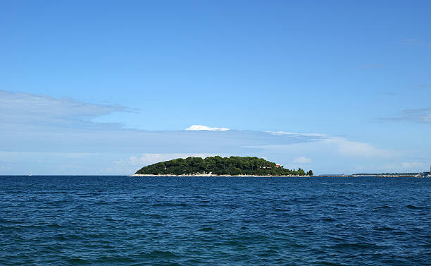 istock Seascape on a clear summer day 183441745