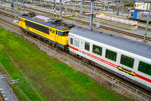 Locomotive NS Class 1700 built by Alstom for the Nederlandse Spoorwegen at station Zwolle during its last ride in The Netehrlands. The 1700 series locomotives are decommissioned at the end of 2023.