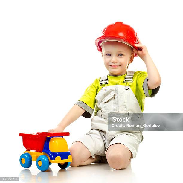 Dziecko W Kasku - zdjęcia stockowe i więcej obrazów Ciężarówka - Ciężarówka, Dziecko, Granie
