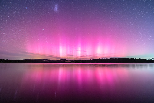 Aurora Australis, the southern light. Captured on Dec 2023. The pink night. The flower booming in the sky.