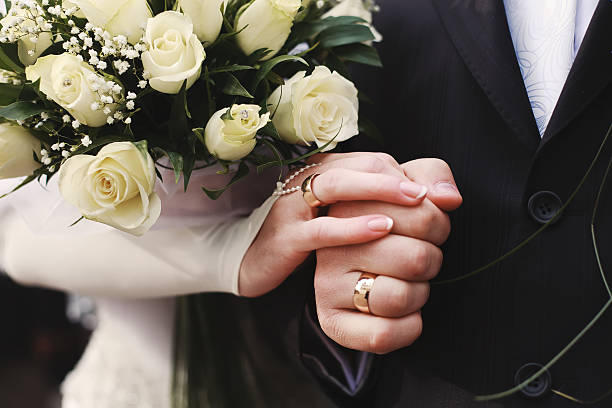 istock young newly wed couple 183507656