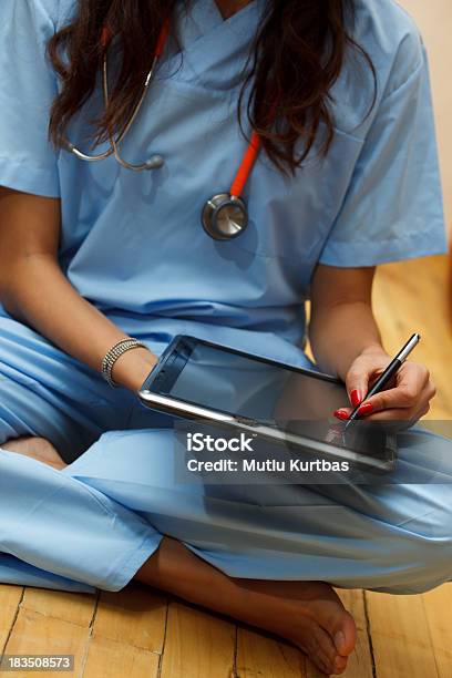 Healthcare Stockfoto und mehr Bilder von Arzt - Arzt, Ausrüstung und Geräte, Berührungsbildschirm