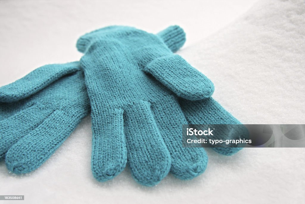 Guanti in lana sulla neve, Handschuhe - Foto stock royalty-free di Ambientazione esterna